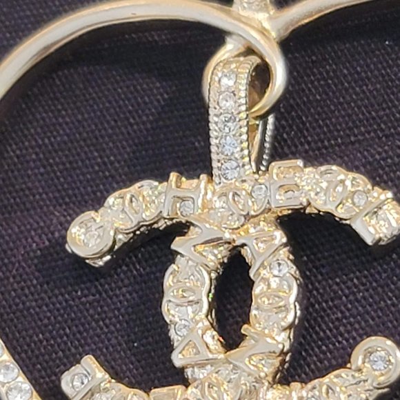 Chanel 21P Gold XXL CC Heart Crystal Drop Earrings AB6006 B05288 NB905 - Picture 10 of 14